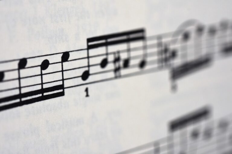 Start Your Musical Journey with Comprehensive Online Courses